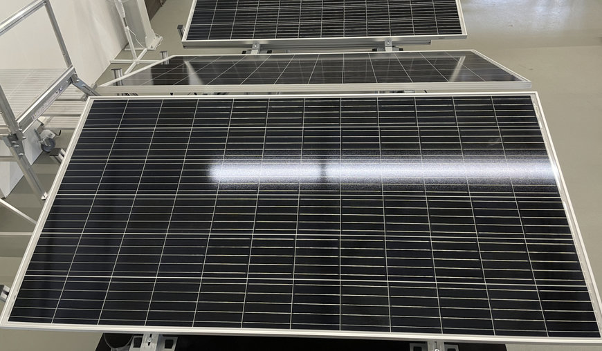 PHOTOVOLTAIK-INNOVATION VON KOPP: FALTBARES SOLARSYSTEM SMARTFLEX REVOLUTIONIERT DEN ENERGIEMARKT